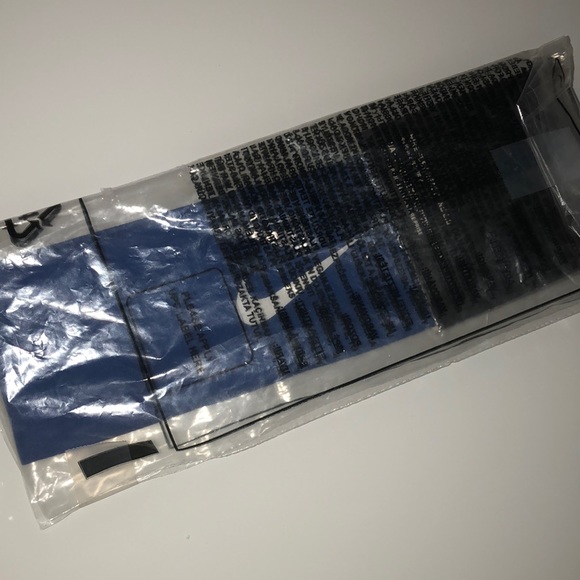 royal blue nike headband